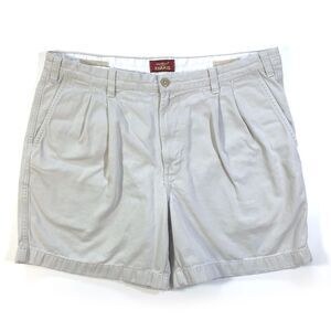 Eddie Bauer Khaki Cotton Pleated Men's Shorts Size 40